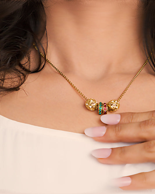 Verdant Glow Necklace