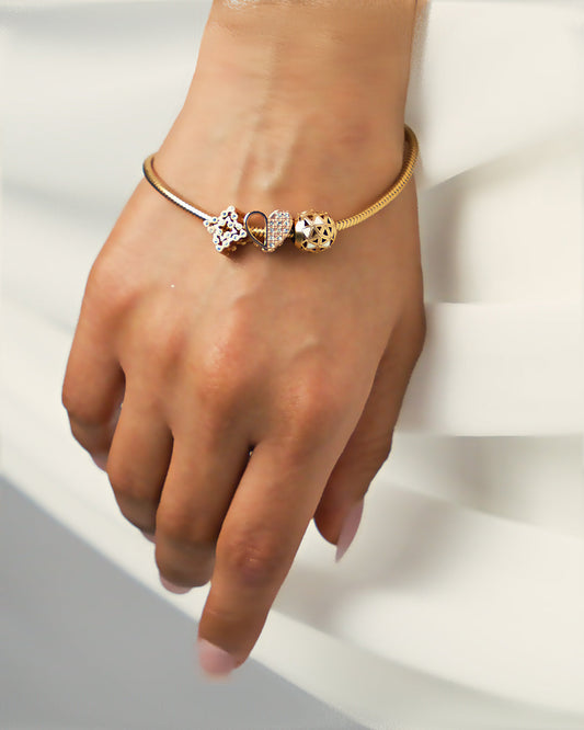 Poise Heart Bracelet