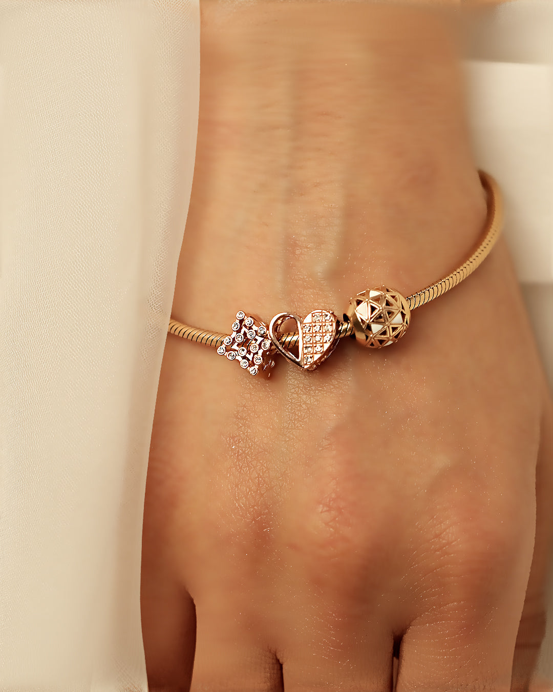 Poise Heart Bracelet