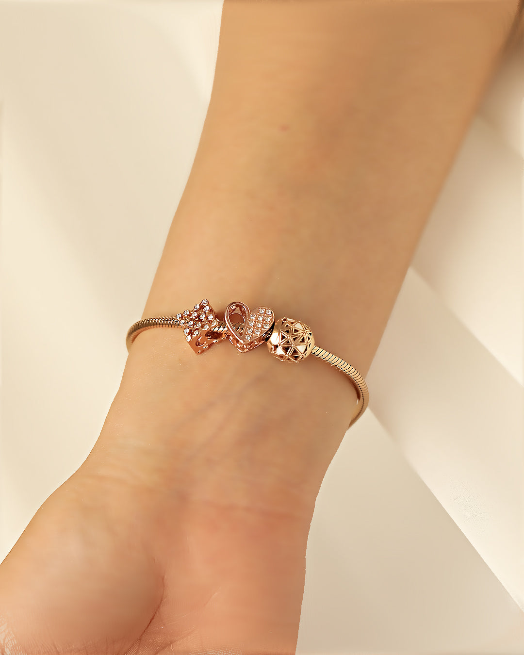Poise Heart Bracelet